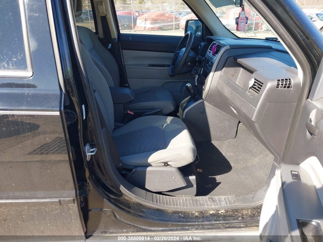 2007 JEEP PATRIOT SPORT VIN: 1J8FF28W87D395795