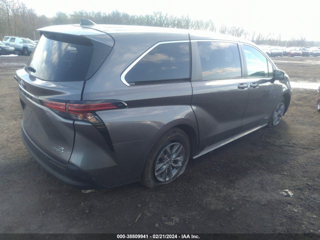 Toyota SIENNA LE 2021 5TDKRKEC4MS004410 Image 4