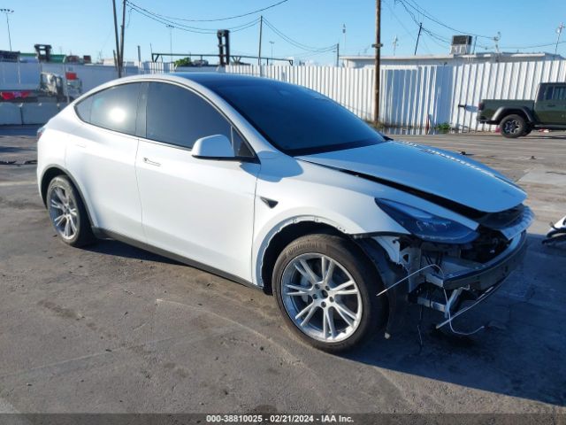 Auction sale of the 2023 Tesla Model Y Awd/long Range Dual Motor All-wheel Drive, vin: 7SAYGAEE5PF816807, lot number: 38810025