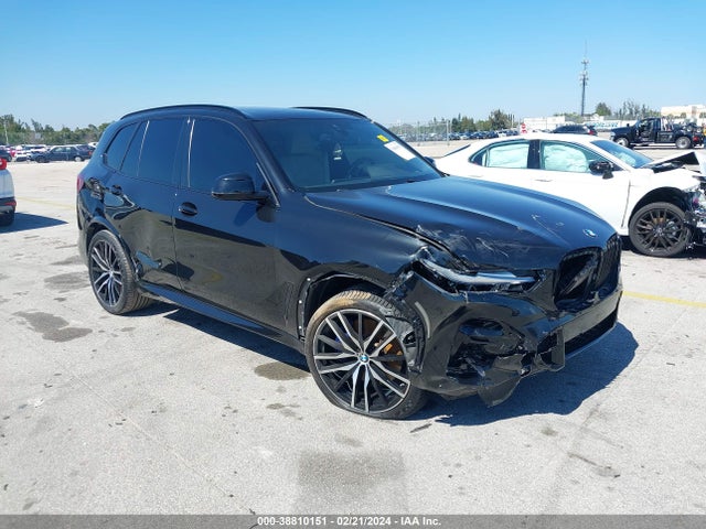 2019 5UXCR6C52KLL22958 main image