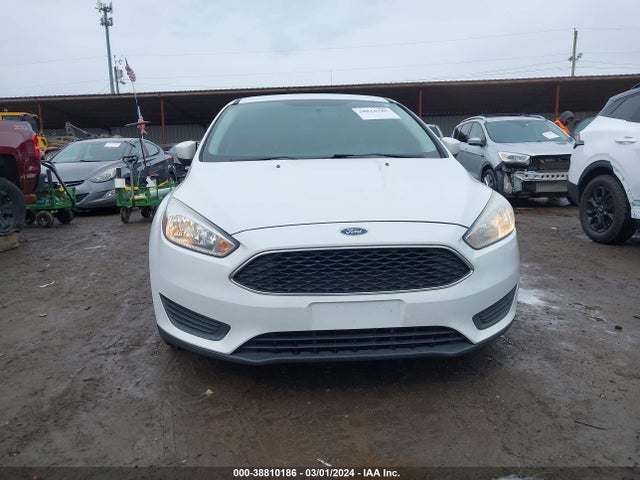 Ford FOCUS SE 2016 1FADP3F25GL232843 Image 12