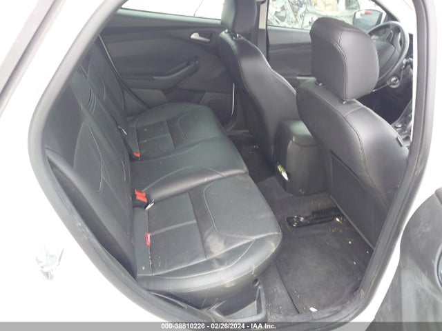 Ford FOCUS SE 2015 1FADP3K23FL368361 Image 8