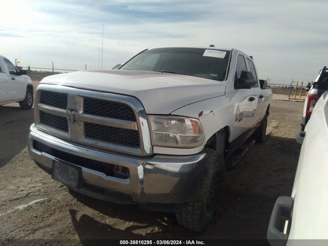 RAM 2500 Tradesman  4x4 8' Box 2018 3C6UR5HL6JG297783 Image 2