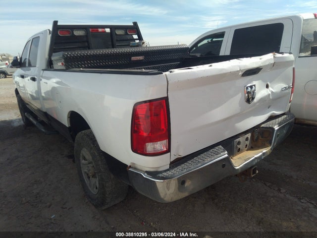 RAM 2500 Tradesman  4x4 8' Box 2018 3C6UR5HL6JG297783 Image 3