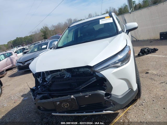 Toyota Corolla Cross Xle 2023 7MUDAAAG8PV058192 Image 12