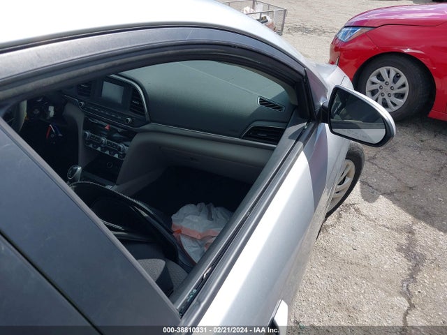 2020 HYUNDAI ELANTRA SE VIN: 5NPD74LF6LH605135
