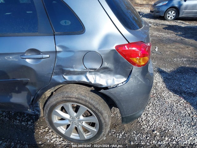 2015 MITSUBISHI OUTLANDER SPORT ES VIN: 4A4AR3AU6FE018438