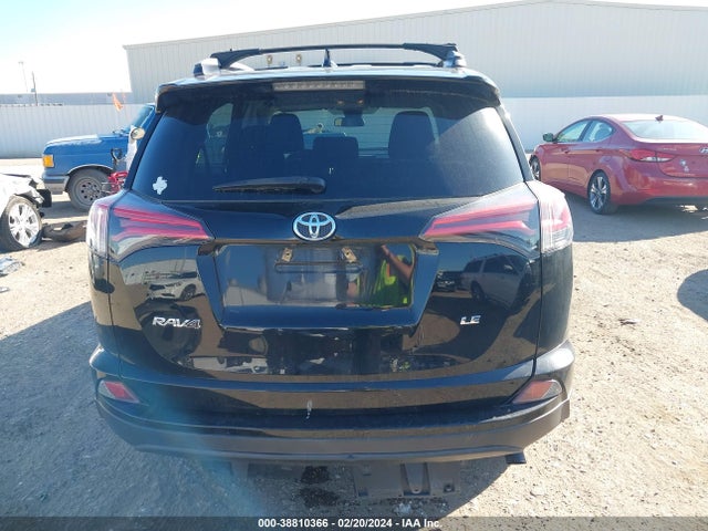 Toyota RAV4 LE 2018 2T3ZFREV0JW473599 Image 17