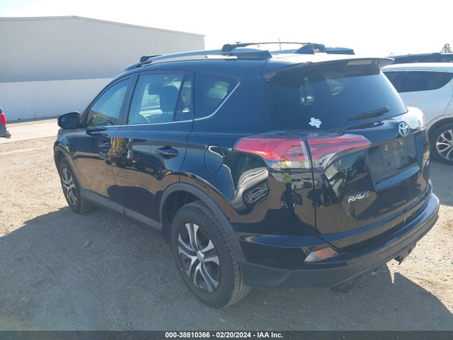 Toyota RAV4 LE 2018 2T3ZFREV0JW473599 Image 3