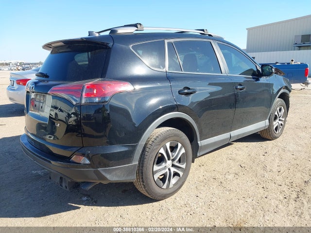 Toyota RAV4 LE 2018 2T3ZFREV0JW473599 Image 4