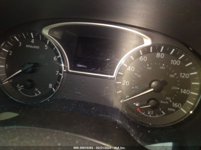 5N1DR2MM9JC623371 Nissan Pathfinder Sv