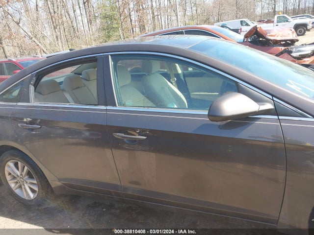 Hyundai SONATA SE 2017 5NPE24AF5HH566535 Image 13