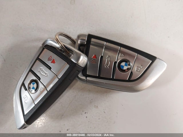 BMW 540i Xdrive 2017 WBAJE7C38HG887383 Image 11