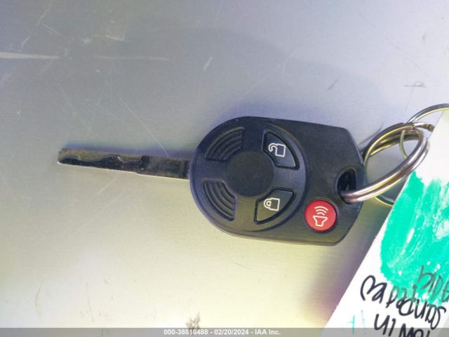 1FMCU0F76HUD84422 Ford ESCAPE S