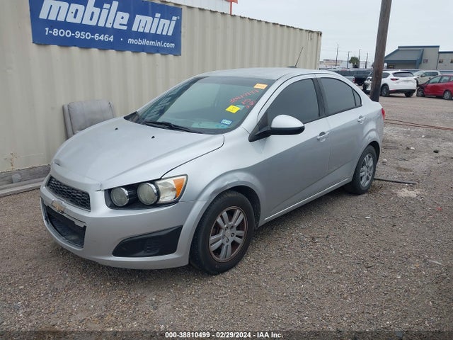 Chevrolet Sonic Lt Auto 2015 1G1JC5SH9F4125830 Image 2