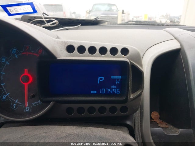 Chevrolet Sonic Lt Auto 2015 1G1JC5SH9F4125830 Image 7