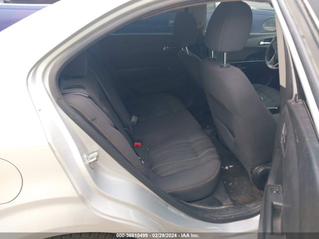 Chevrolet Sonic Lt Auto 2015 1G1JC5SH9F4125830 Image 8