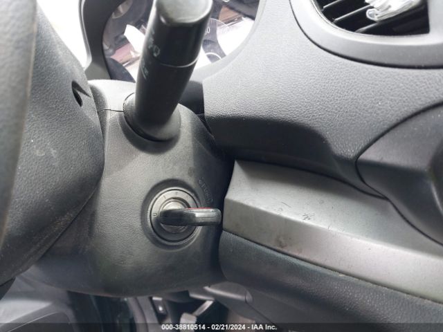 2HKRM3H38EH517231 Honda CR-V LX