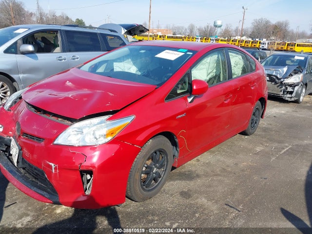 Toyota Prius Two 2015 JTDKN3DU3F0408798 Image 2