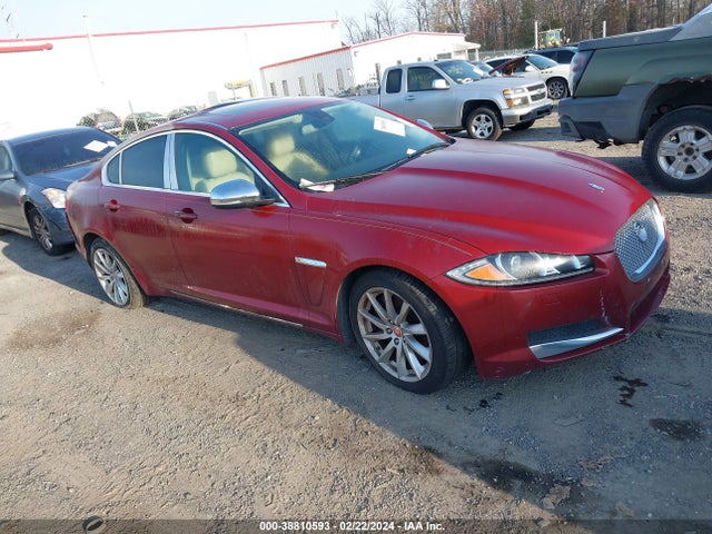 2012 JAGUAR XF SAJWA0FBXCLS52701 Photo 0