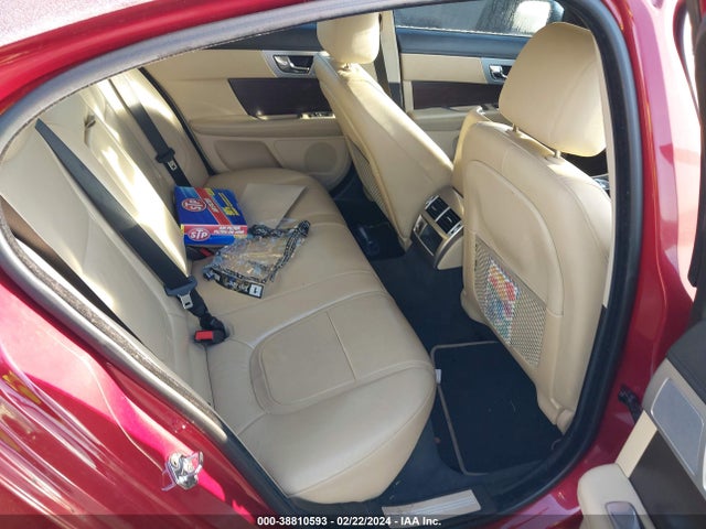 2012 JAGUAR XF SAJWA0FBXCLS52701 Photo 7