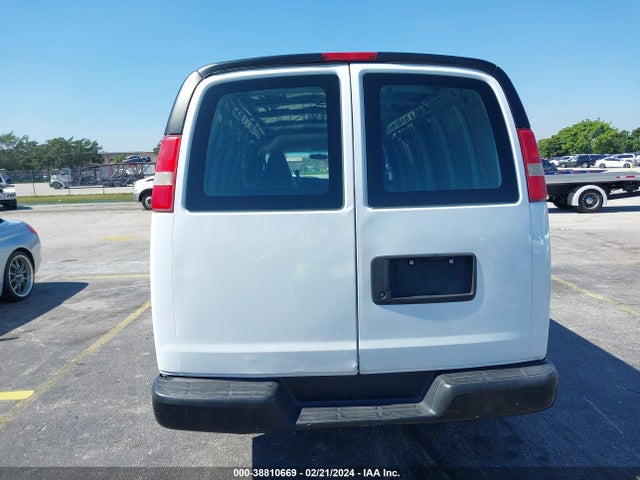 Chevrolet Express 2500 Work Van 2016 1GCWGBFF9G1129047 Image 16