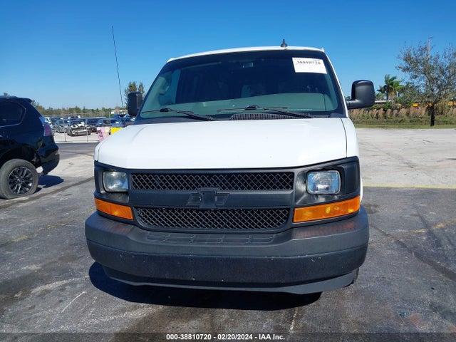 Chevrolet Express 2500 Work Van 2017 1GCWGAFF7H1308179 Image 12