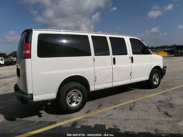 Chevrolet Express 2500 Work Van 2017 1GCWGAFF7H1308179 Image 13