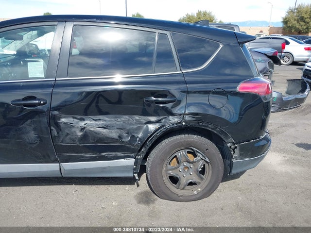 2018 TOYOTA RAV4 LE VIN: 2T3ZFREV6JW435701