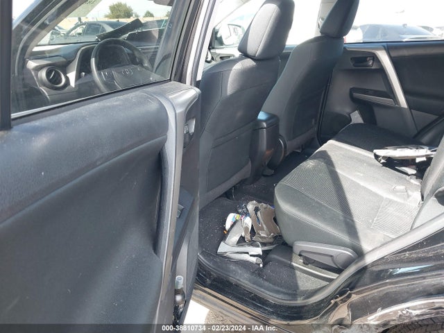 2018 TOYOTA RAV4 LE VIN: 2T3ZFREV6JW435701