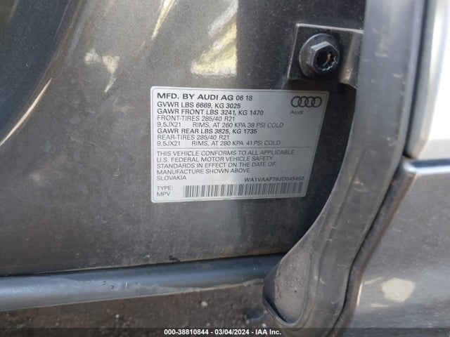 Audi Q7 3.0t Premium 2018 WA1VAAF78JD049450 Image 9