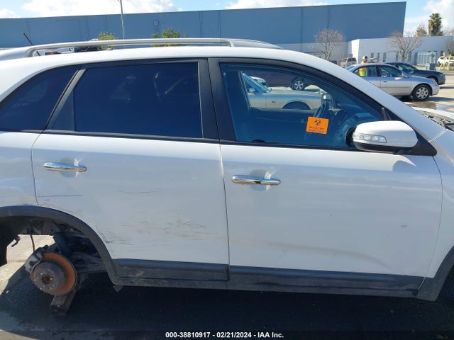 KIA Sorento Lx V6 2015 5XYKT4A76FG641188 Image 12