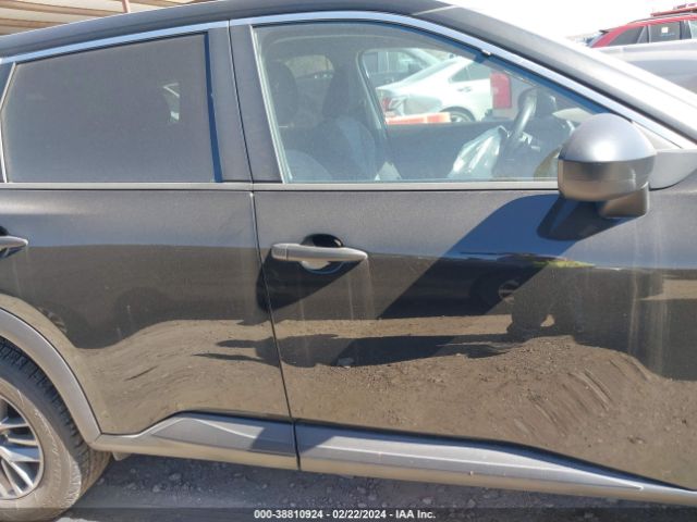 5N1AT3AA3MC769774 Nissan Rogue S Fwd