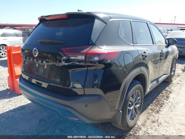 5N1AT3AA3MC769774 Nissan Rogue S Fwd