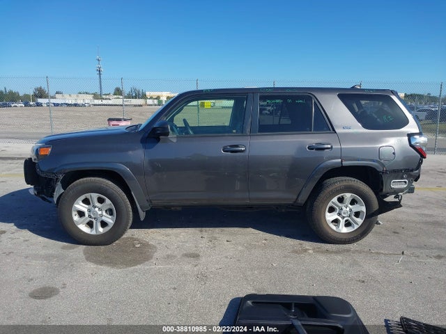 Toyota 4RUNNER SR5 2016 JTEBU5JR5G5339997 Image 15
