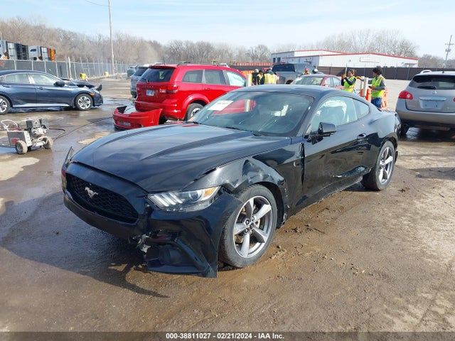 Ford Mustang V6 2015 1FA6P8AM8F5387338 Image 2