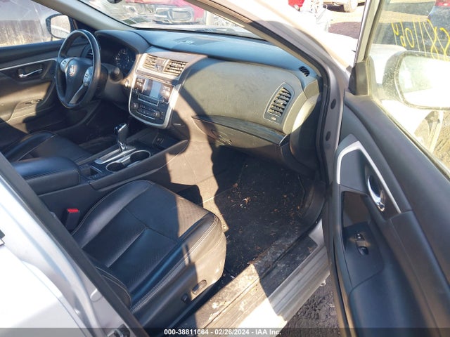 2017 NISSAN ALTIMA 2.5 SL VIN: 1N4AL3AP8HC249221