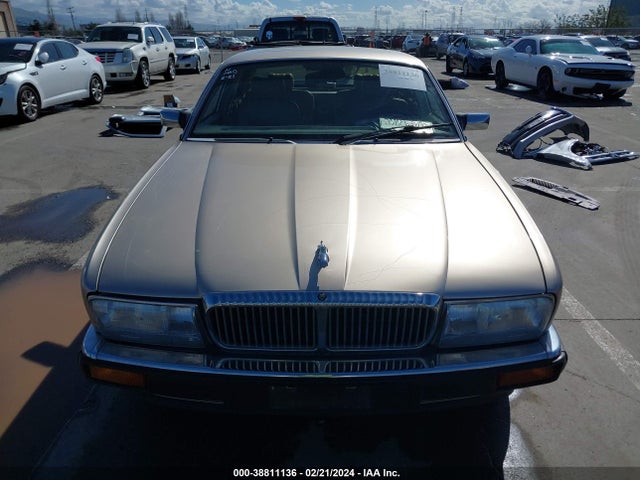 1993 JAGUAR XJ6 VANDEN PLAS VIN: SAJKW1749PC670016