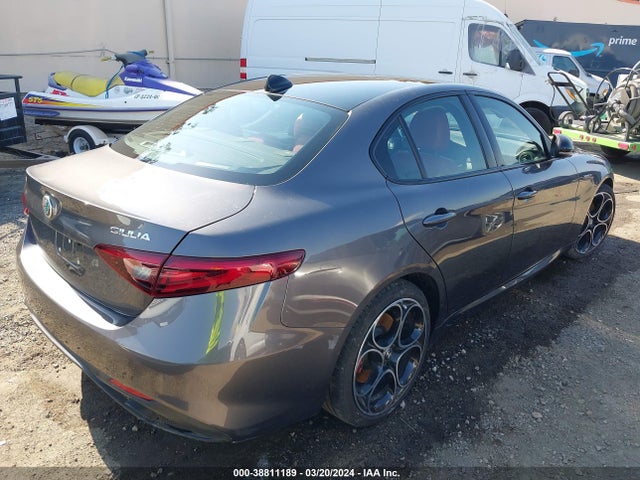 ZARFAMBN7N7665425 Alfa Romeo Giulia Veloce Ti Rwd