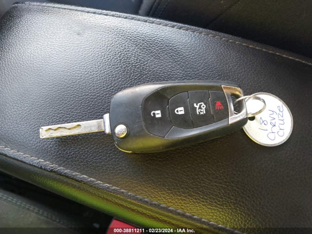 Chevrolet Cruze Lt Auto 2018 1G1BE5SM5J7189009 Image 11