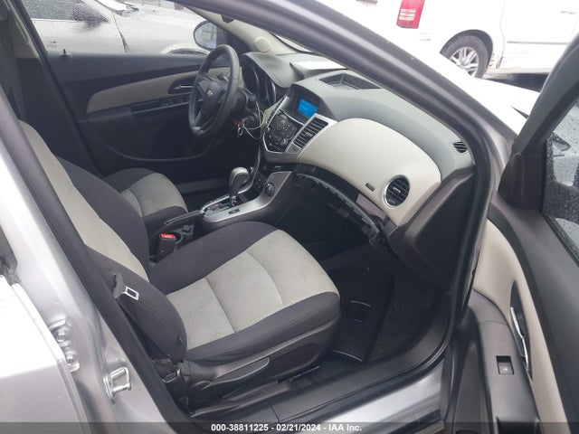 Chevrolet Cruze Ls Auto 2014 1G1PA5SG7E7194262 Image 5