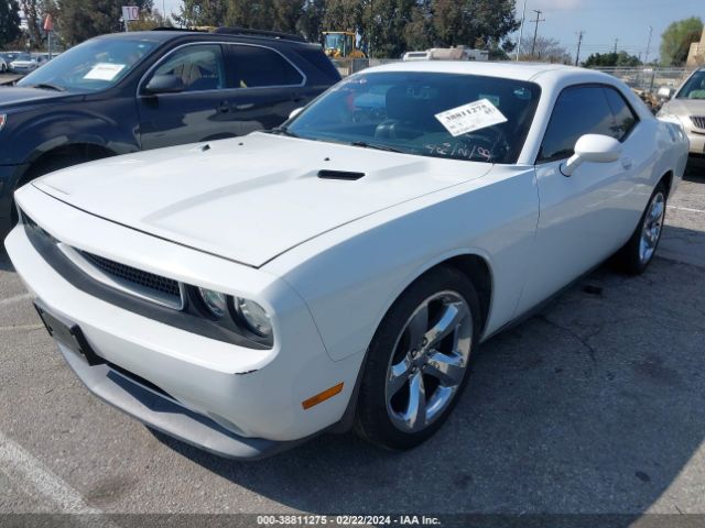 2C3CDYAG8EH137366 Dodge Challenger Sxt Plus