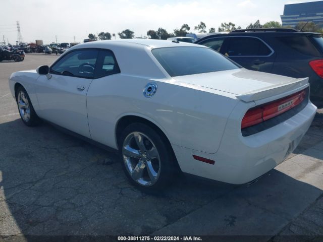 2C3CDYAG8EH137366 Dodge Challenger Sxt Plus