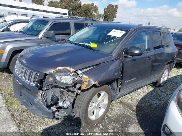 Jeep Compass Sport 2016 1C4NJDBB2GD780059 Image 2