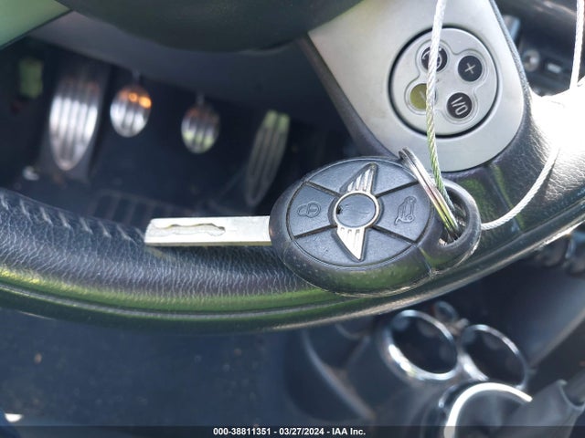 2005 MINI COOPER S WMWRE33515TL11568 Photo 10