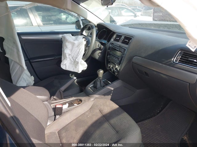 3VW3A7AJ7FM206266 Volkswagen Jetta 2.0l Tdi S