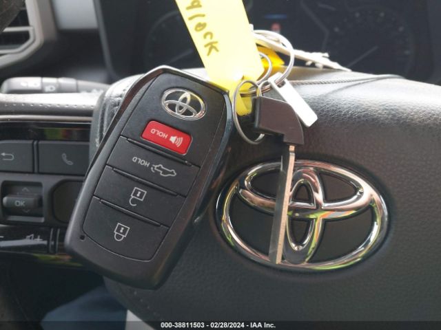 5TFLA5DB9PX071735 Toyota Tundra Sr5