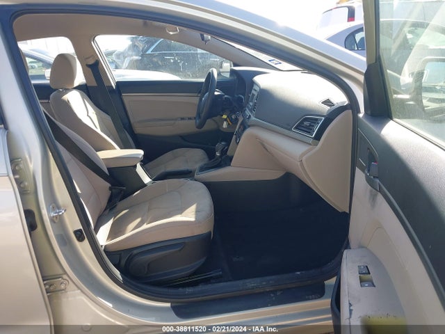 Hyundai ELANTRA SE 2017 5NPD74LF5HH202688 Image 5