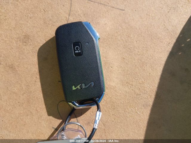 KNDCR3L16R5080672 KIA Niro Ev Wind
