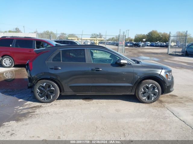 KNDCR3L16R5080672 KIA Niro Ev Wind
